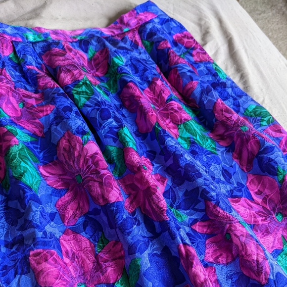 Vintage 100% silk dazzling floral pleated pencil skirt - Picture 14 of 16